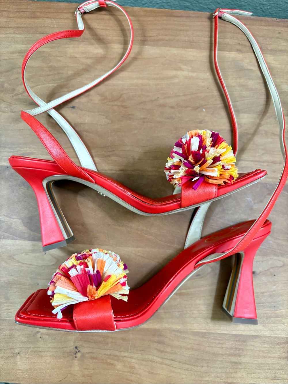 Sam Edelman Relove CLARE Red Ankle Strap Pom Pom Sandal, Womens size 8 - Picture 15 of 16